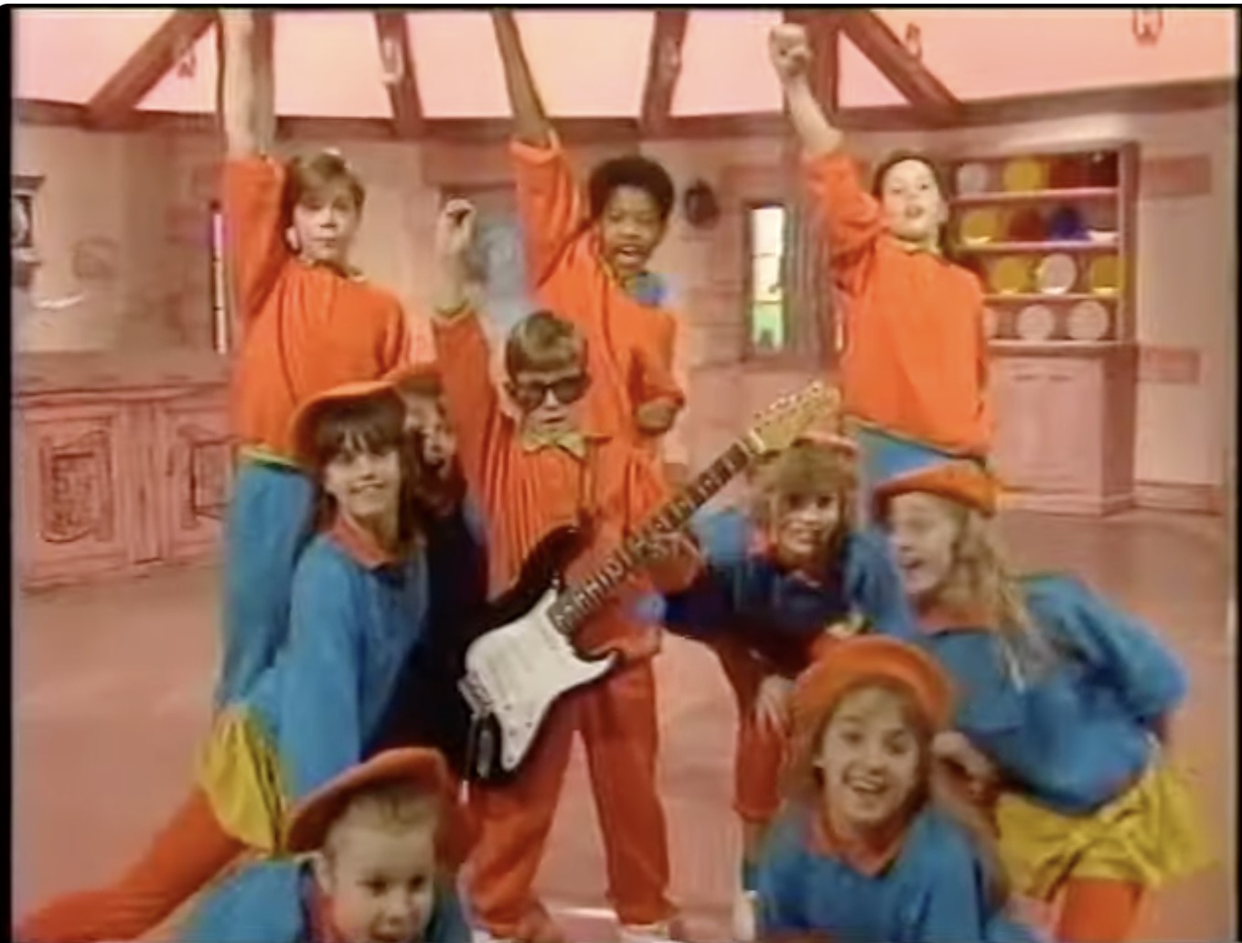 Abbie Shilling, Cassie Shilling, Nicholas Pinnock, Danny Hosier, Sarah-Lee Stone, Tammy Smallworth, Daryl Peck, Gianni Fuccio, Kelly Rossiter, and Claire Stock in Emu's Wide World (1987)