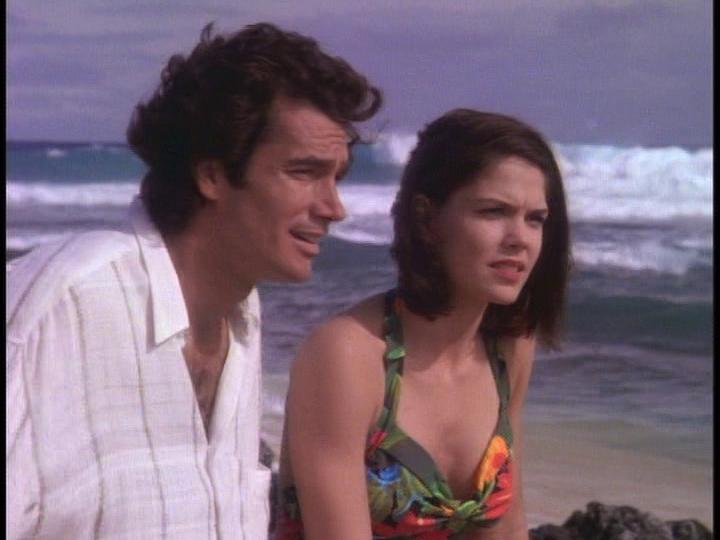 Jeffrey Meek and Paula Trickey in Raven (1992)