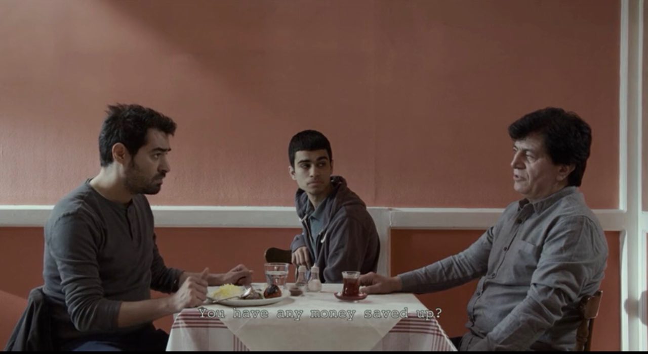 Shahab Hosseini, Armin Karima, and Russell Parsi in Gholam (2017)