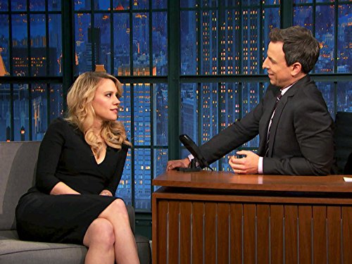 Kate McKinnon and Seth Meyers in Late Night with Seth Meyers (2014)