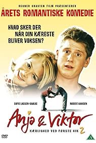 Robert Hansen and Sofie Lassen-Kahlke in Anja & Viktor (2001)