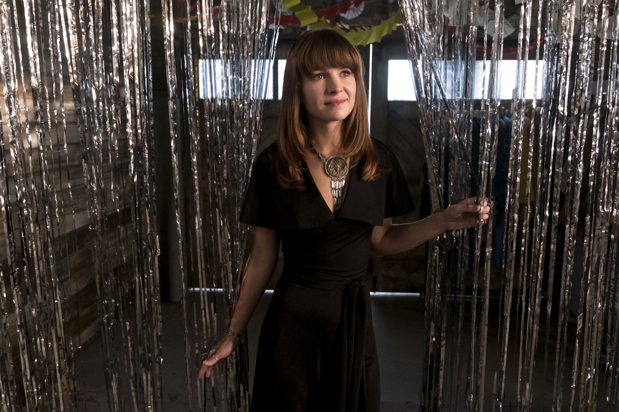 Britt Robertson in Girlboss (2017)