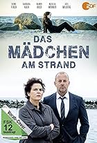 Barbara Auer, Heino Ferch, and Tijan Marei in Das Mädchen am Strand (2) (2020)