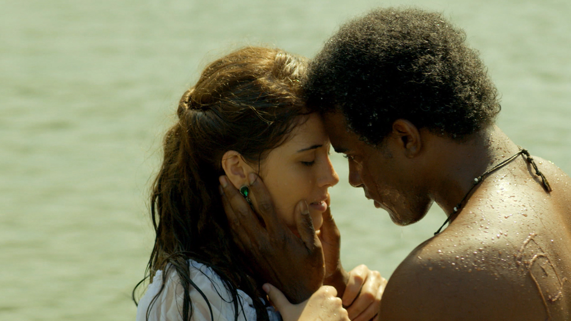 Nerea Camacho and Orian Suarez in The White Slave (2016)