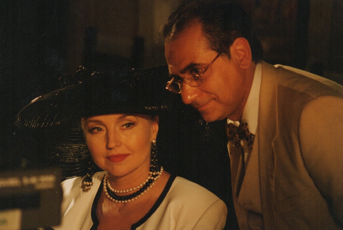 Pino Ammendola and Hanna Schygulla in Angelo nero (1998)