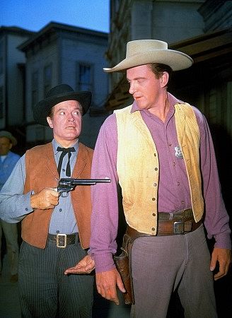 173-304 Bob Hope and James Arness