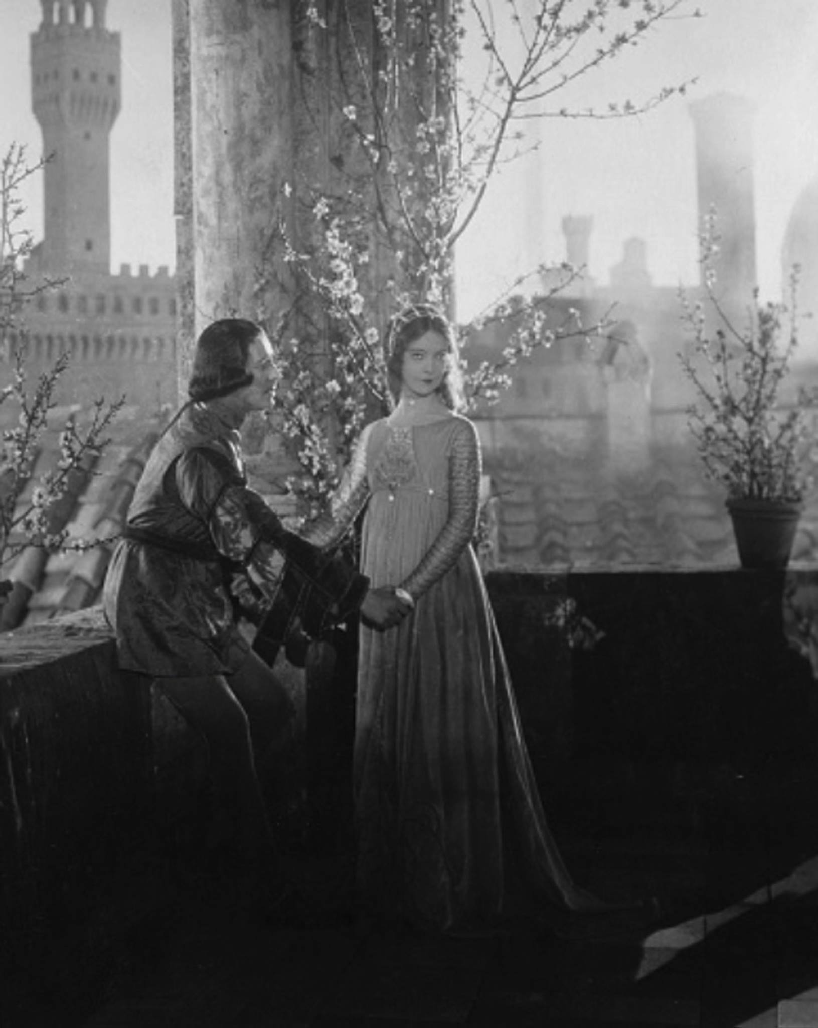 Lillian Gish and William Powell in Romola (1924)