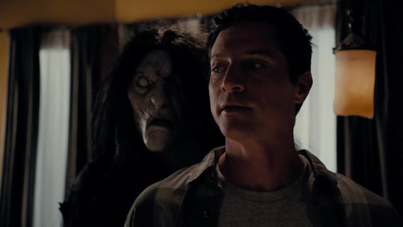 Simon Rex and Scot Nery in Scary Movie 5 (2013)