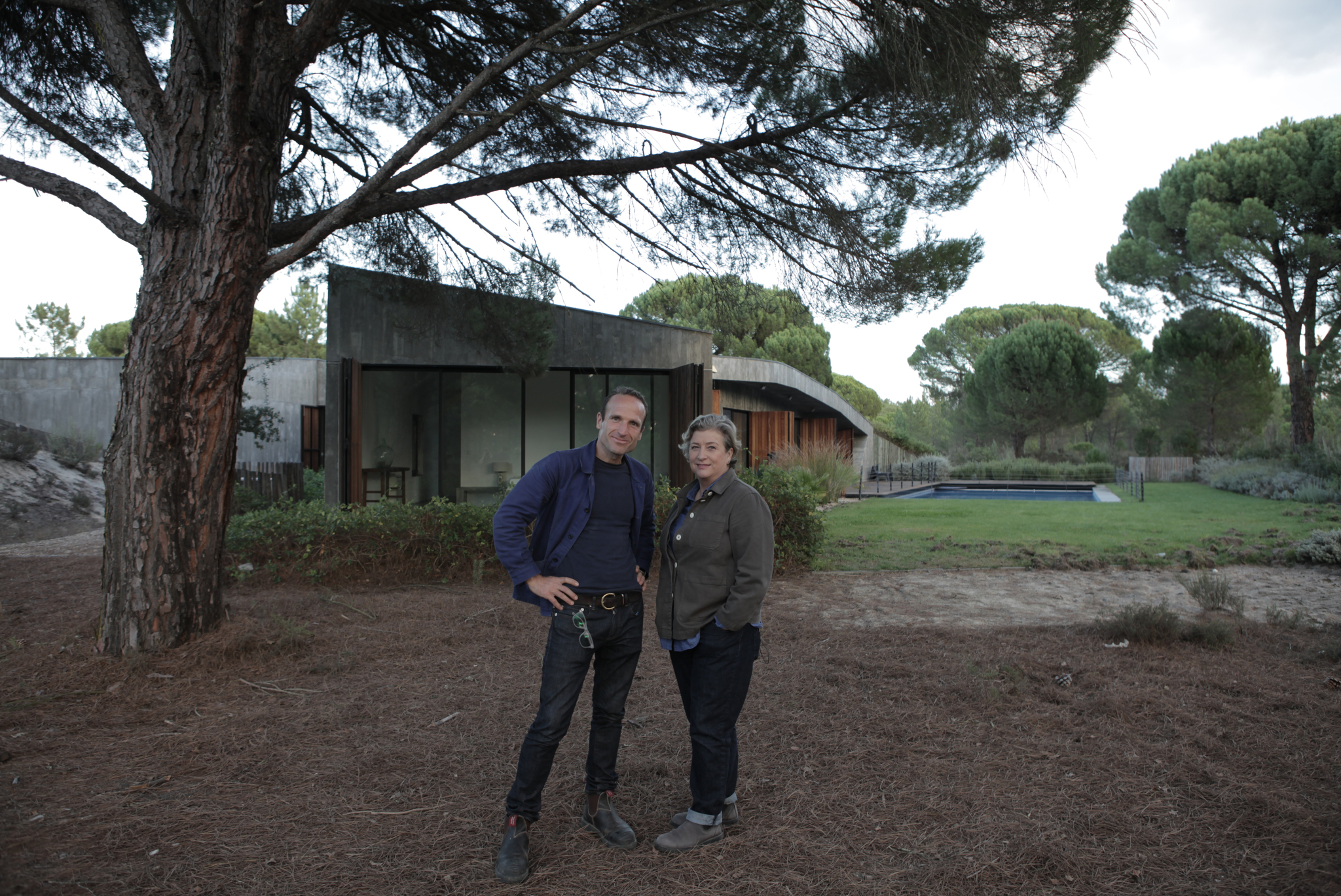 Caroline Quentin and Piers Taylor in The World's Most Extraordinary Homes (2017)