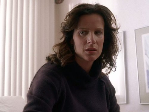 Rachel Griffiths in Six Feet Under (2001)