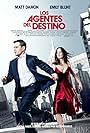 Matt Damon and Emily Blunt in Los agentes del destino (2011)