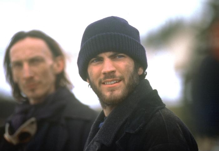 Wes Bentley and Julian Richings in The Claim (2000)