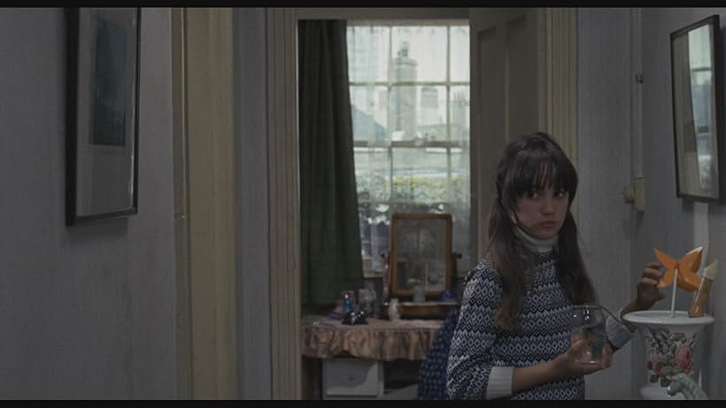 Tracy Hyde in Melody (1971)