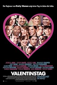 Julia Roberts, Patrick Dempsey, Hector Elizondo, Queen Latifah, Anne Hathaway, Jessica Alba, Jessica Biel, Jamie Foxx, Jennifer Garner, Ashton Kutcher, Bradley Cooper, Topher Grace, George Lopez, Emma Roberts, Taylor Lautner, and Taylor Swift in Valentinstag (2010)