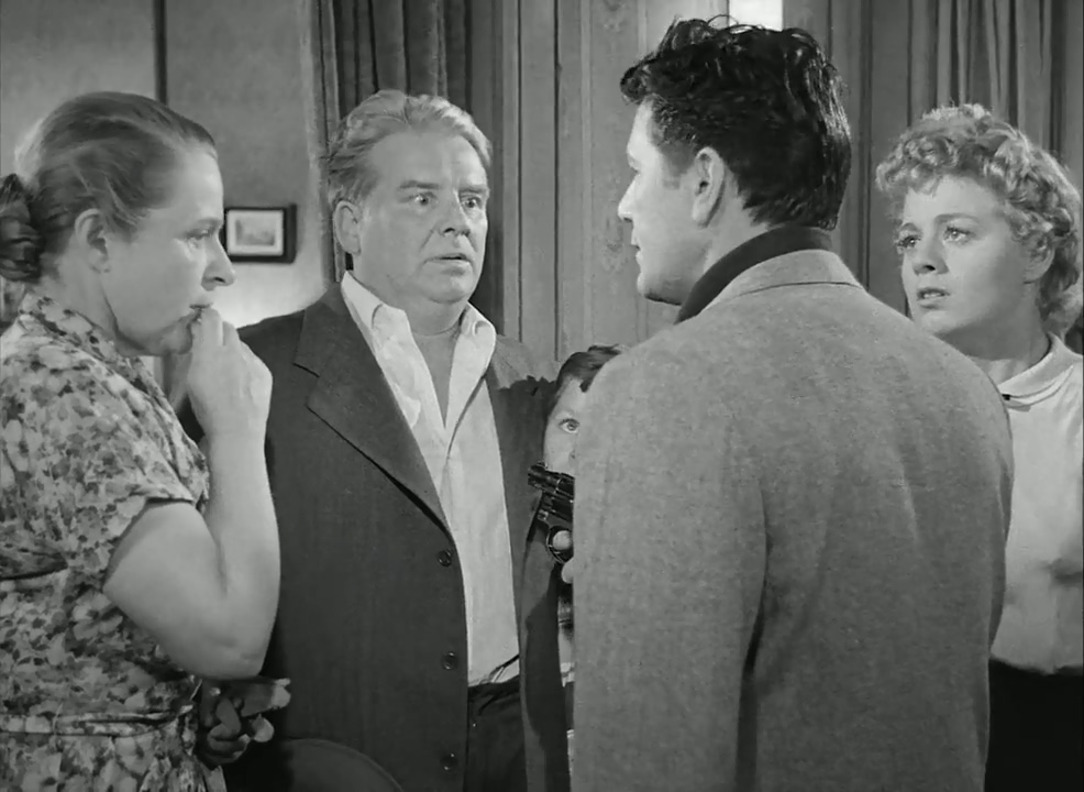 Shelley Winters, John Garfield, Wallace Ford, Robert Hyatt, and Selena Royle in Menace dans la nuit (1951)