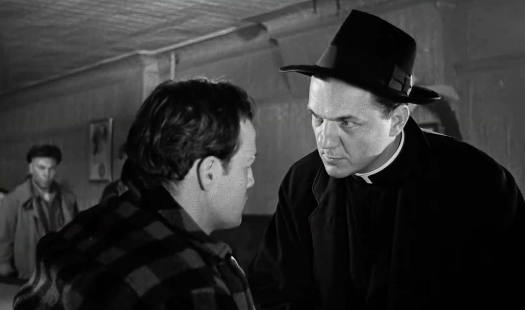 Marlon Brando, Karl Malden, and Rudy Bond in On the Waterfront (1954)