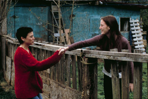 Sarah Polley and Leonor Watling in My Life Without Me (2003)