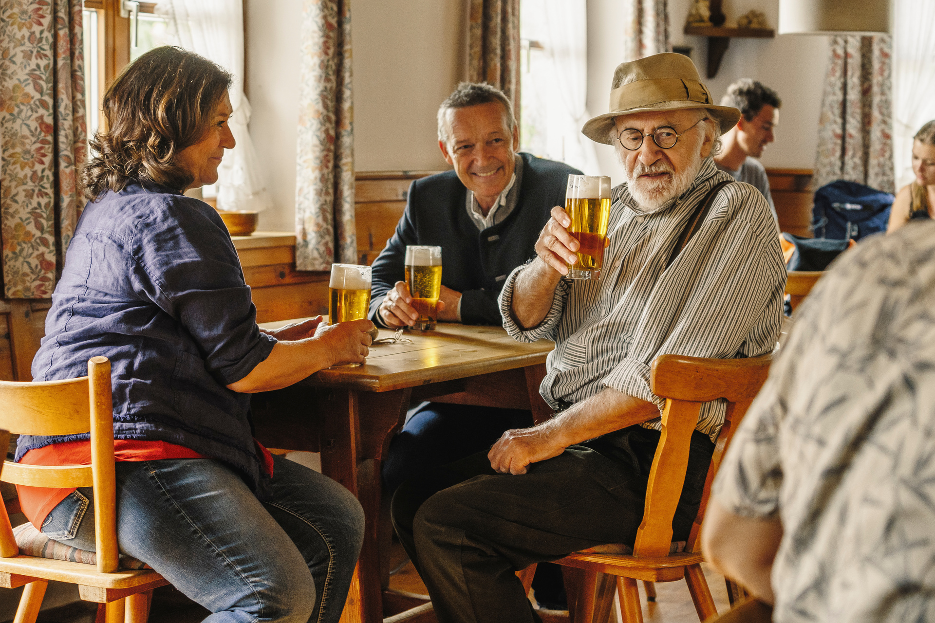 Eva Mattes, Michael Roll, and Fred Stillkrauth in Teufelskreis (2020)