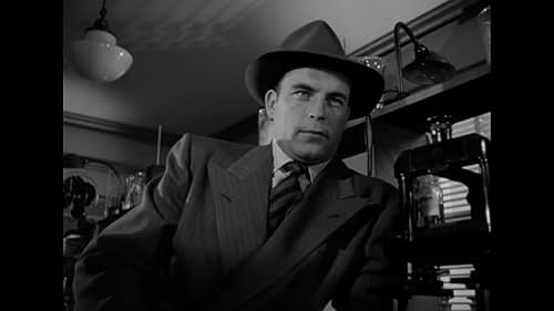 This film-noir piece, told in semi-documentary style, follows police on the hunt for a resourceful criminal who shoots and kills a cop.