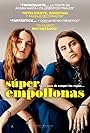 Beanie Feldstein and Kaitlyn Dever in Súper empollonas (2019)