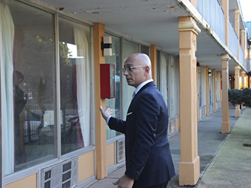 Anthony Melchiorri in Hotel Impossible (2012)