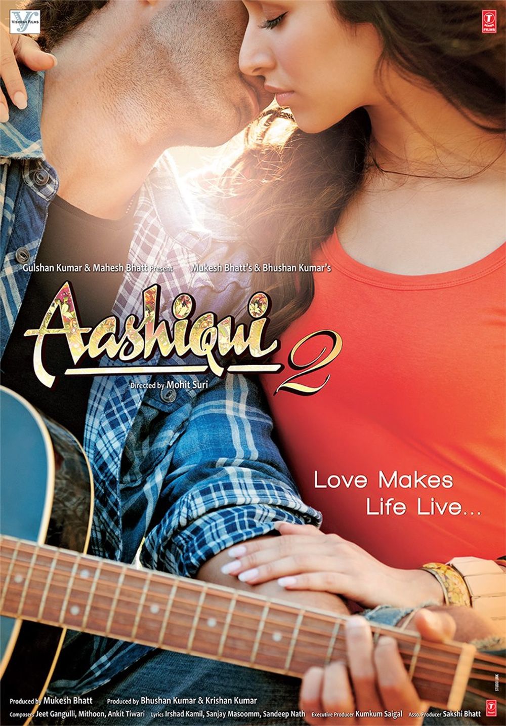 Aditya Roy Kapoor and Shraddha Kapoor in Aashiqui 2 (2013)