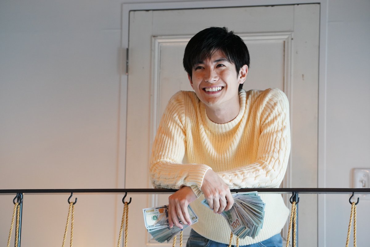 Haruma Miura in The Confidence Man JP: The Movie (2019)