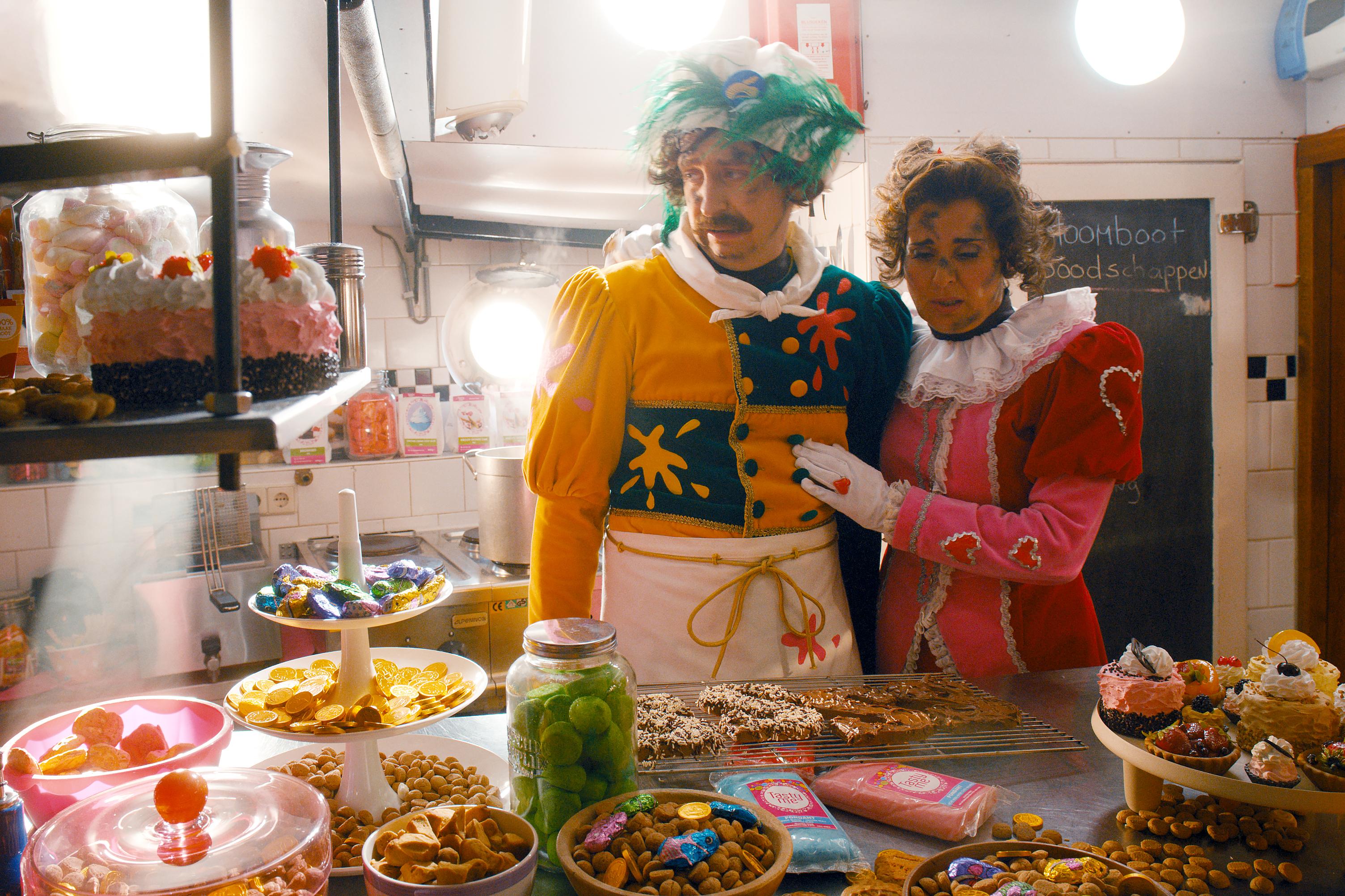 Beryl van Praag and Tim Oortman in De Club van Sinterklaas Film: de Gestrande Stoomboot (2023)