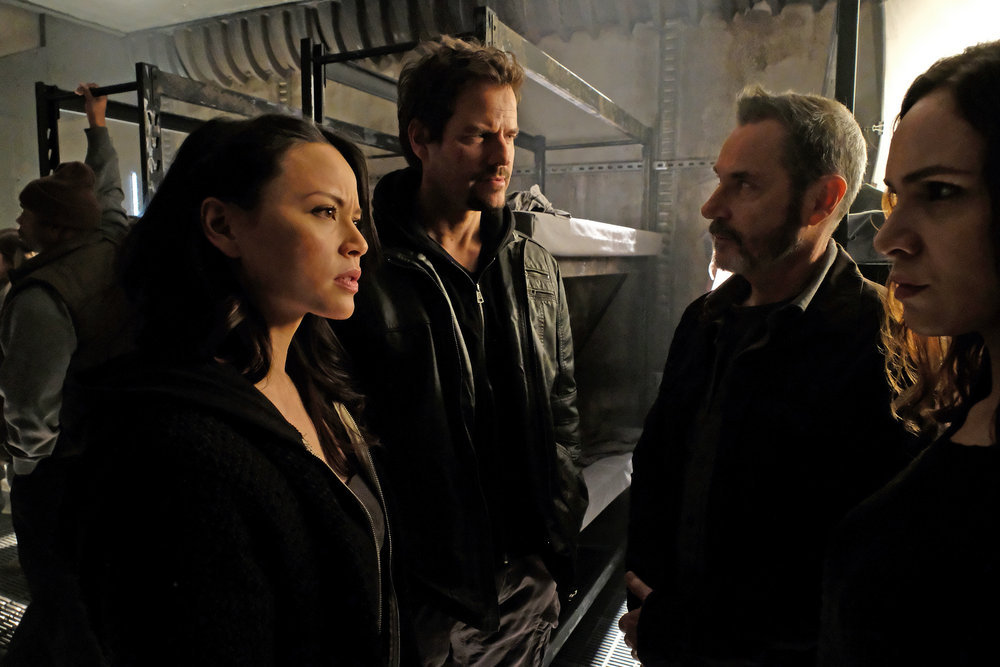 Anthony Lemke, Michael Rhoades, and Melissa O'Neil in Dark Matter (2015)