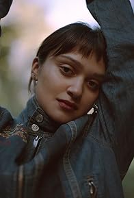 Primary photo for Ariela Barer