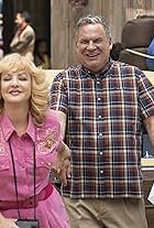 Jeff Garlin and Wendi McLendon-Covey in Vacation (2019)