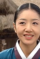 Hong Ri-na in Jewel in the Palace (2003)