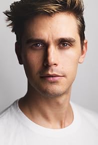 Primary photo for Antoni Porowski