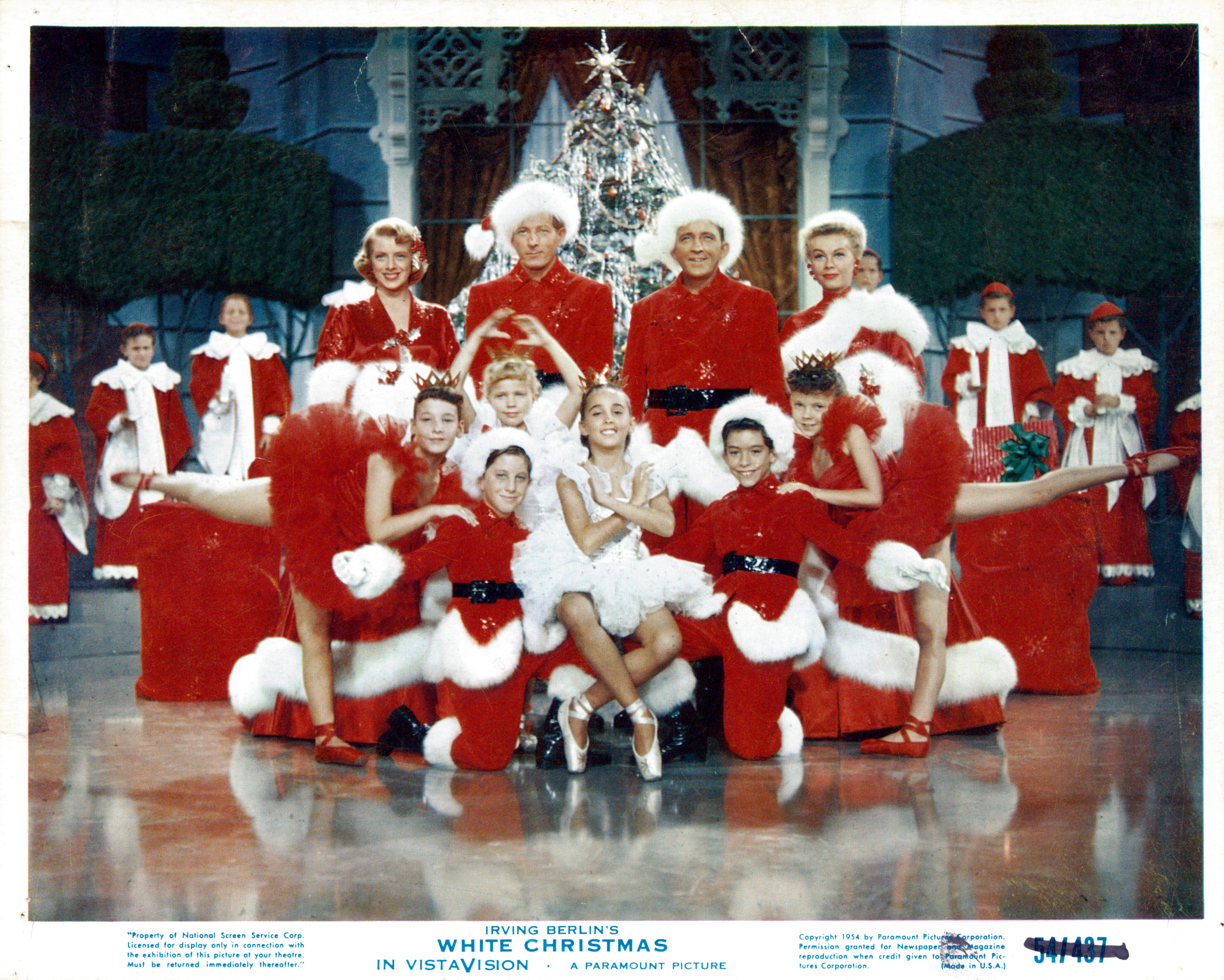 Bing Crosby, Danny Kaye, Rosemary Clooney, and Vera-Ellen in White Christmas (1954)