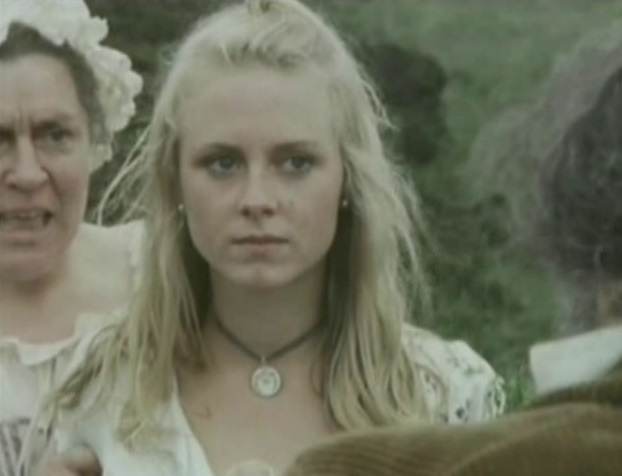 Cathryn Harrison and Pat Heywood in Wuthering Heights (1978)