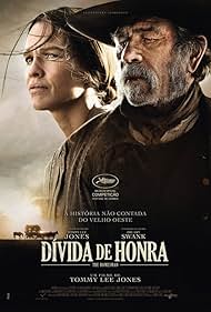 Tommy Lee Jones and Hilary Swank in Dívida de Honra (2014)