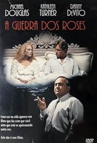 Michael Douglas, Danny DeVito, and Kathleen Turner in A Guerra dos Roses (1989)