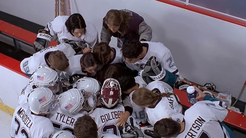 Emilio Estevez, Joshua Jackson, Brandon Quintin Adams, Matt Doherty, Colombe Jacobsen-Derstine, Vincent LaRusso, Aaron Lohr, Marguerite Moreau, Elden Henson, and Shaun Weiss in D2: The Mighty Ducks (1994)