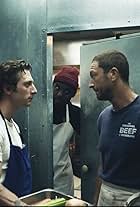 Ebon Moss-Bachrach, Jeremy Allen White, and Lionel Boyce in The Bear (2022)