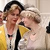 Joanna Lumley and Geraldine McEwan in The Body in the Library (2004)