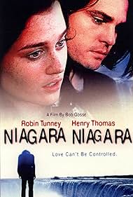 Robin Tunney and Henry Thomas in Niagara, Niagara (1997)