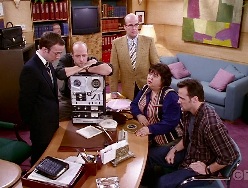 Chris Elliott, Amy Hill, Jim Rash, Mark Roberts, and Tom Verica in The Naked Truth (1995)