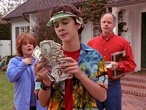 Shia LaBeouf, Donna Pescow, and Tom Virtue in Even Stevens (2000)