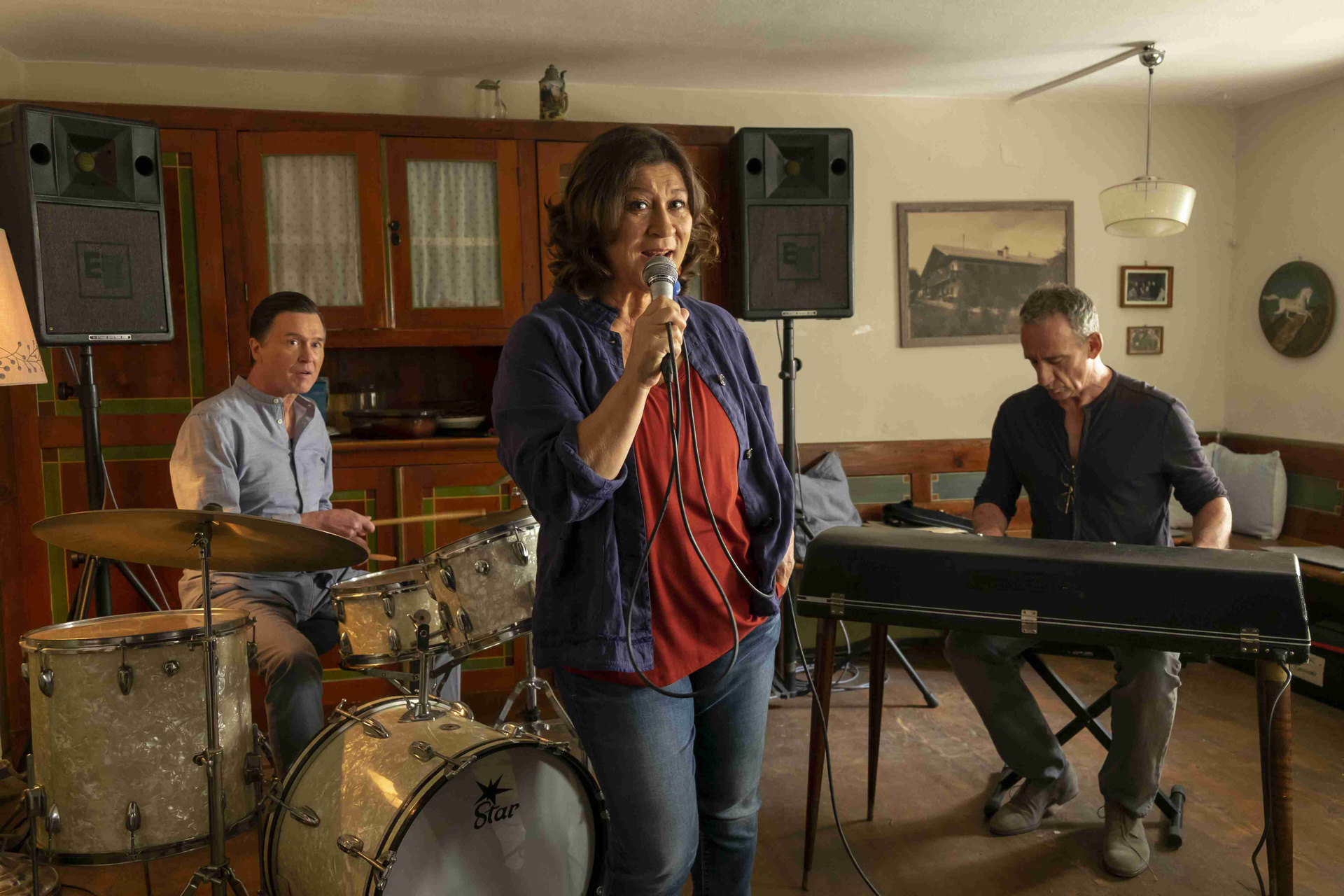 Uwe Bohm, Eva Mattes, and Heio von Stetten in Teufelskreis (2020)