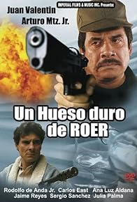 Primary photo for Un duro hueso de roer Primary photo for Un duro hueso de roer