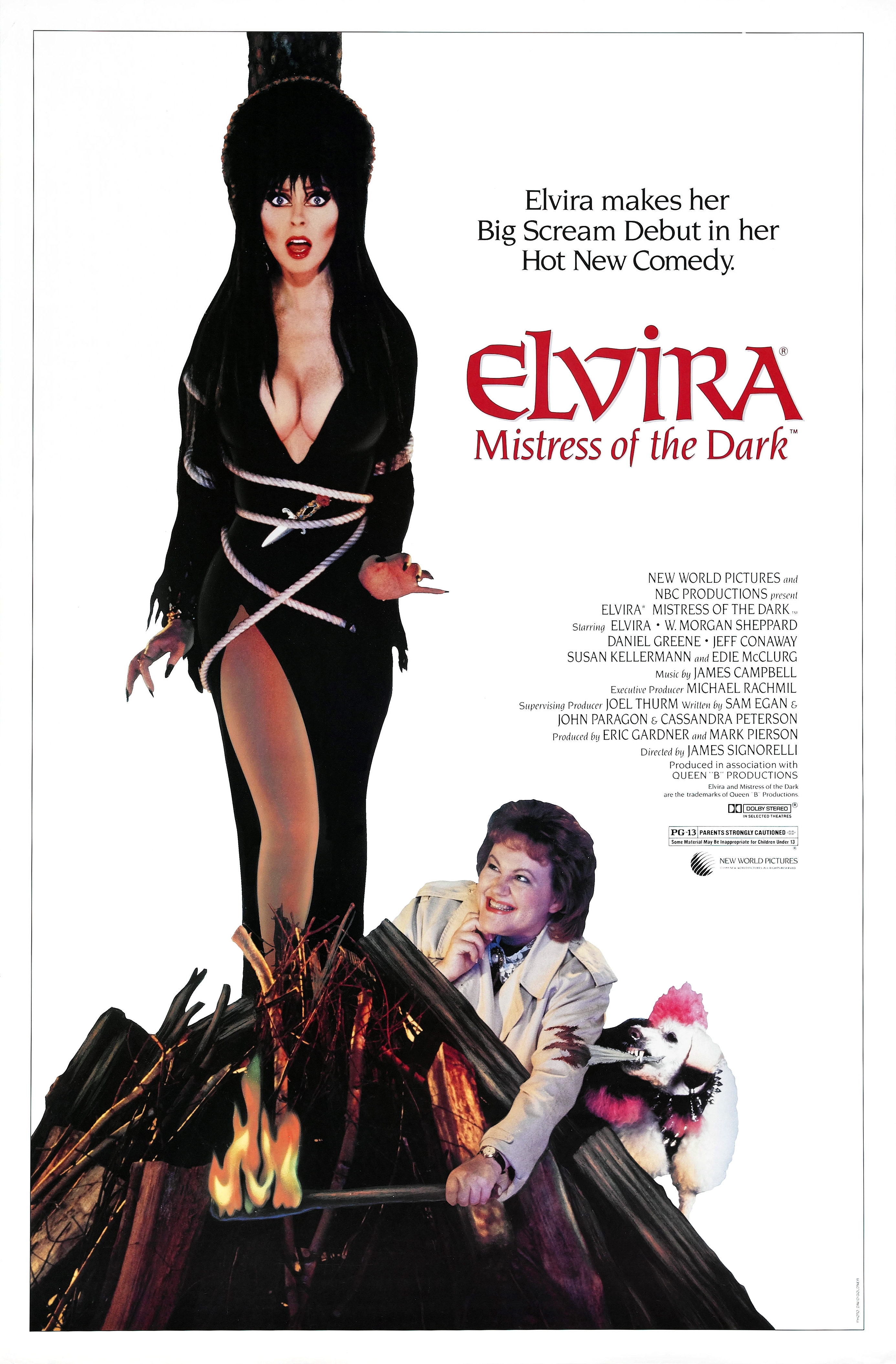 Cassandra Peterson and Edie McClurg in Elvira: Mistress of the Dark (1988)