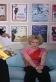 Vasiliki Andritsou and Maria Androutsou in Episode #1.19 (2004)