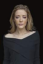 Jennifer Finnigan