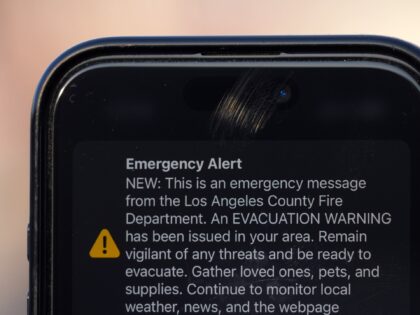 PASADENA, CALIFORNIA - JANUARY 09: An Emergency Alert evacuation warning on the Apple ipho