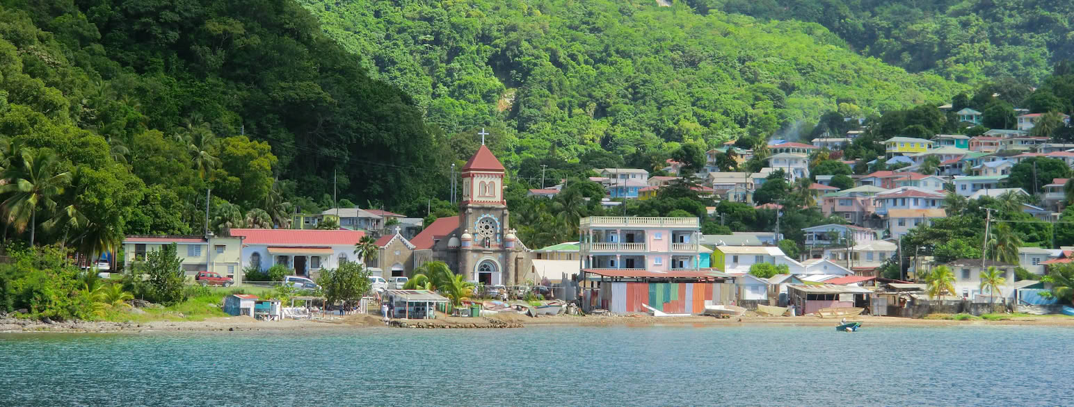 Landsbyen Soufrière i det sydlige Dominica